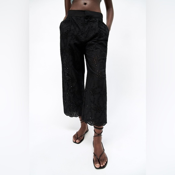 ZARA PANTS WITH OPENWORK EMBROIDERY
SIZE M - Picture 3 of 8